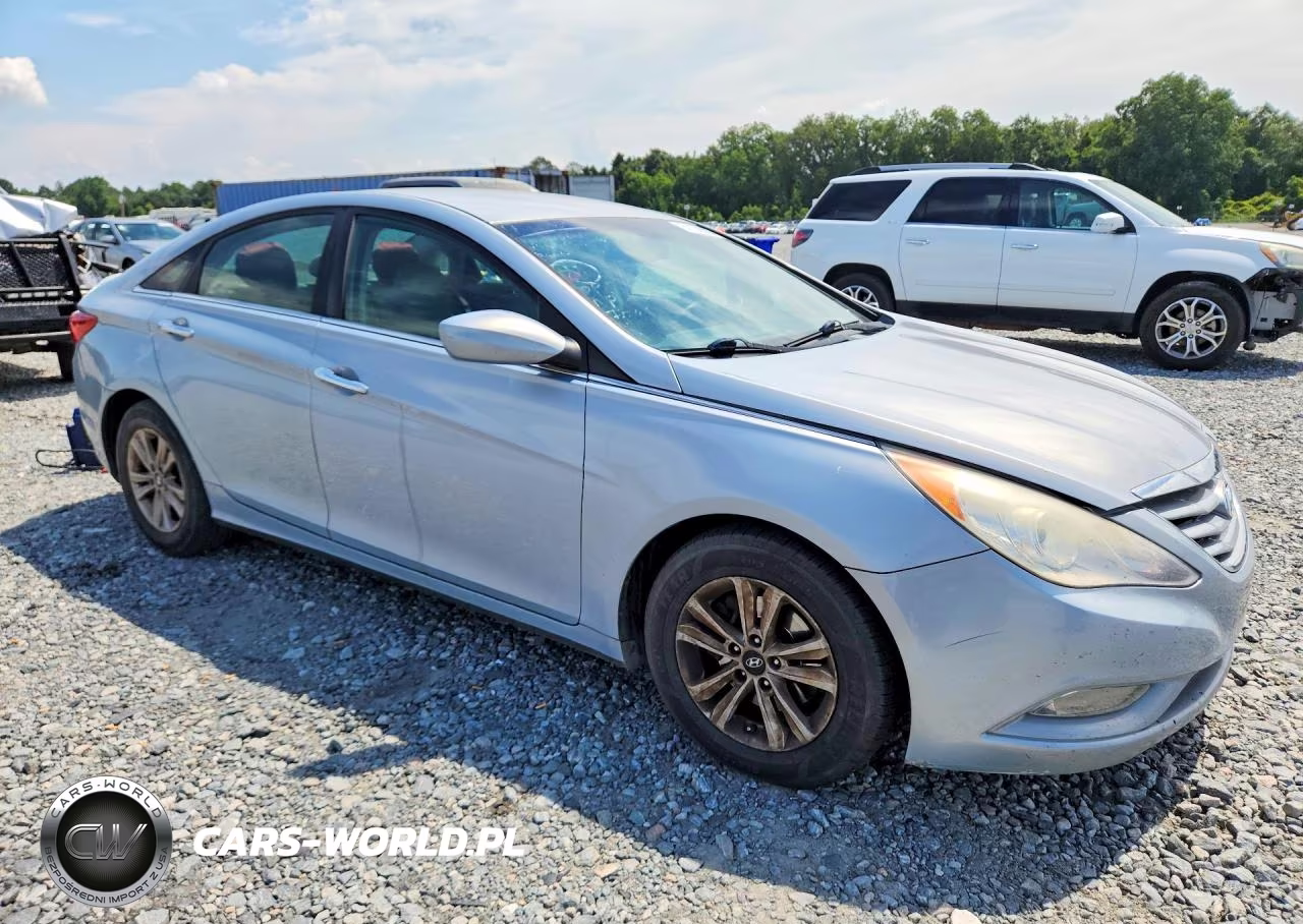 2013 Hyundai Sonata VIN:5NPEB4AC1DH744117 - 4