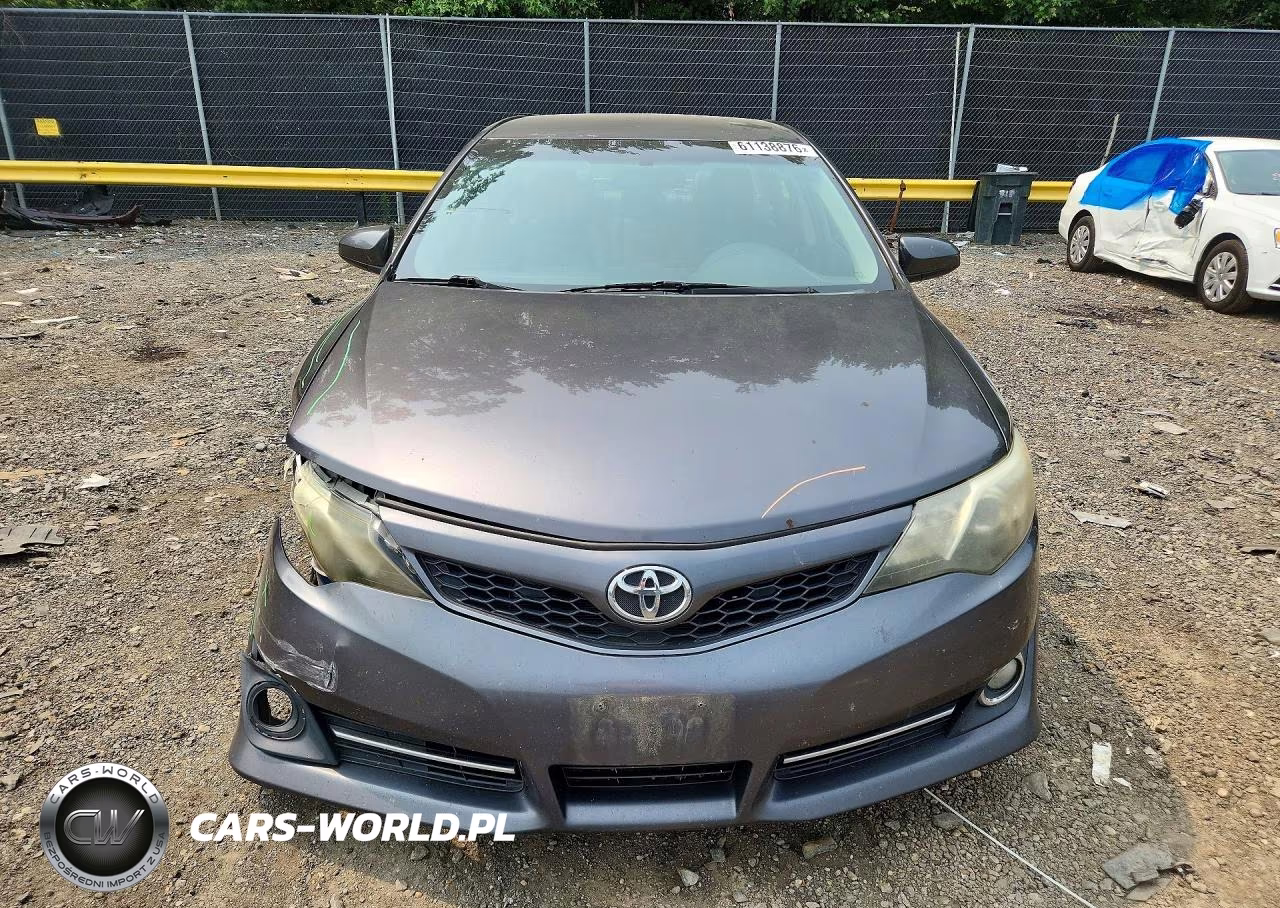 2014 Toyota Camry Se VIN:4T1BF1FK6EU428611 - 5