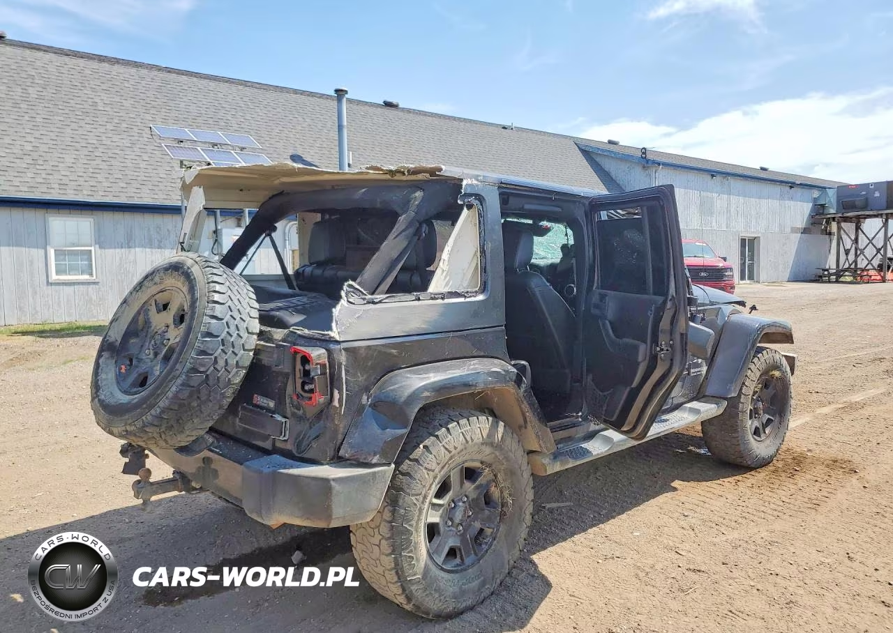 2016 Jeep Wrangler Unlimited Sahara VIN:1C4BJWEG0GL171354 - 3