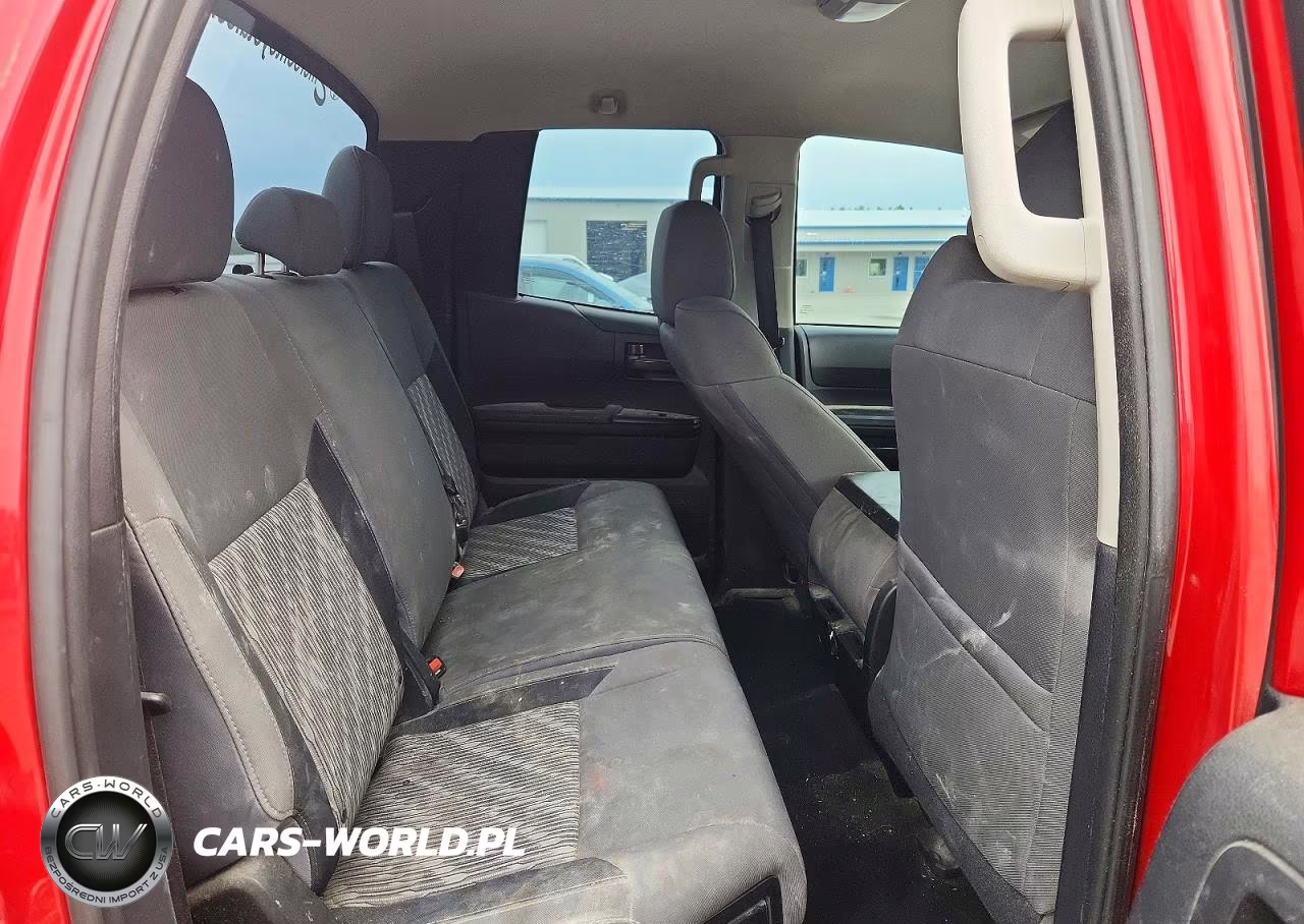 2018 Toyota Tundra Sr VIN:5TFUM5F1XJX079141 - 10