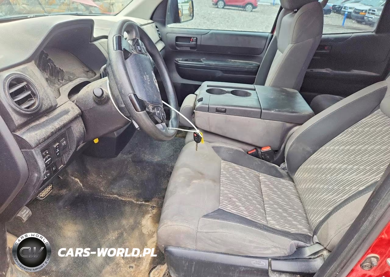 2018 Toyota Tundra Sr VIN:5TFUM5F1XJX079141 - 7