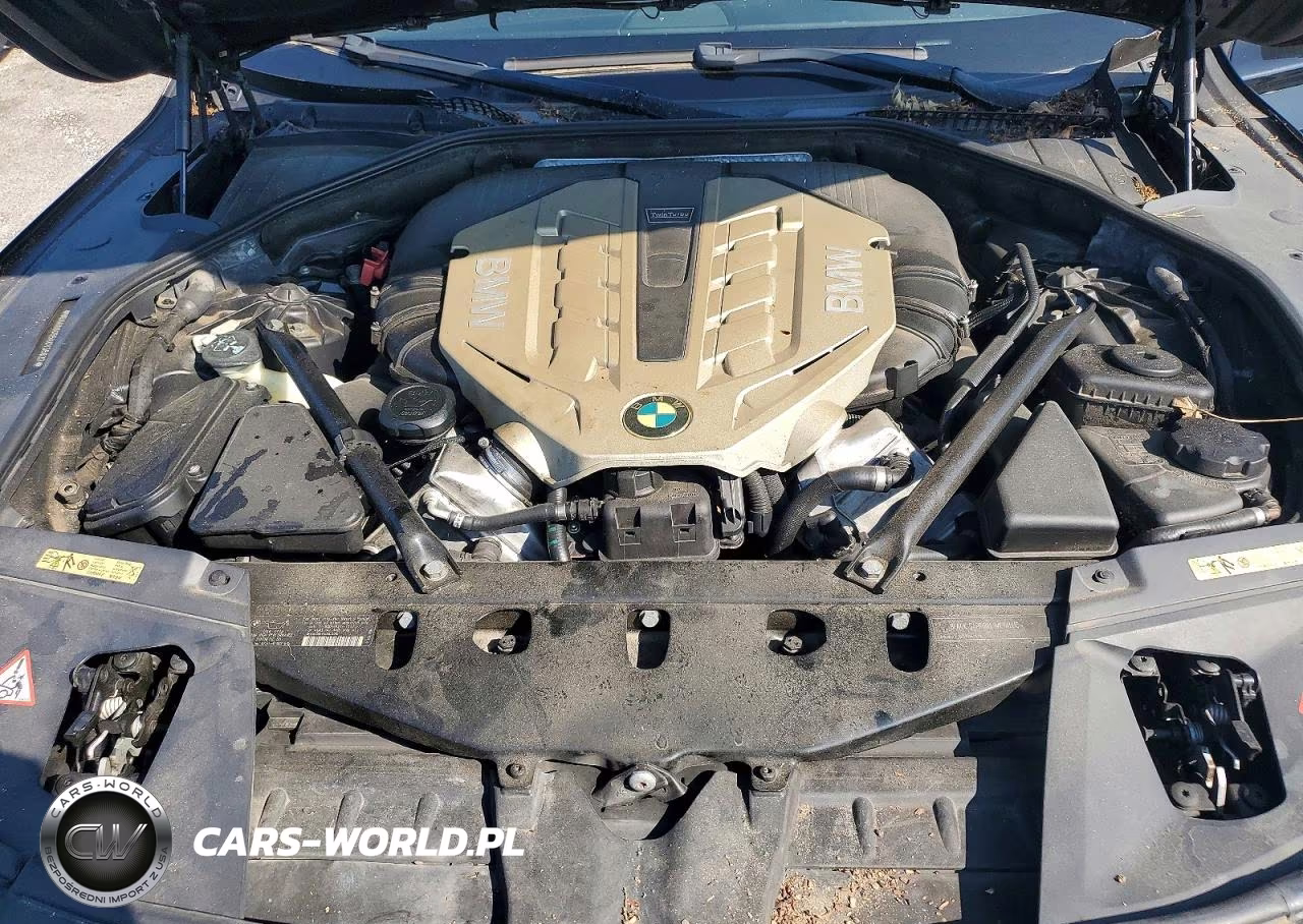 2010 BMW 750 I VIN:WBAKA8C55ACY35827 - 11