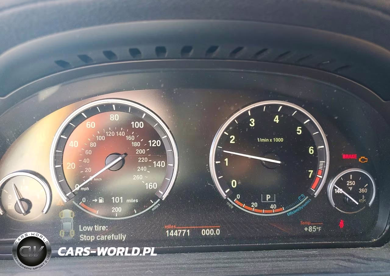 2010 BMW 750 I VIN:WBAKA8C55ACY35827 - 9