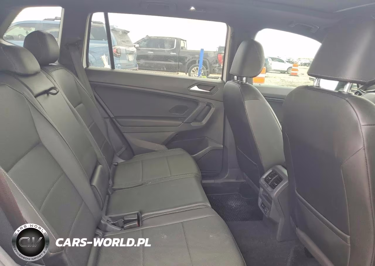 2019 Volkswagen Tiguan Se-Sel-Sel R-Line Jet-Black-Sel R-Line VIN:3VV2B7AX8KM120105 - 10