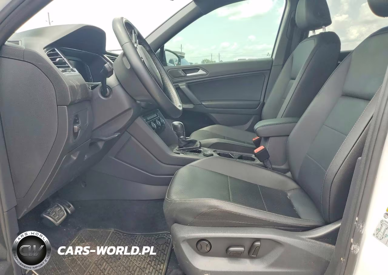 2019 Volkswagen Tiguan Se-Sel-Sel R-Line Jet-Black-Sel R-Line VIN:3VV2B7AX8KM120105 - 7