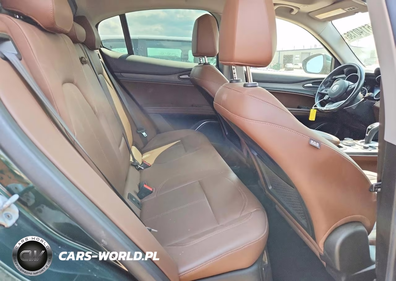 2021 Alfa Romeo Stelvio Ti VIN:ZASPAKBNXM7D00195 - 10
