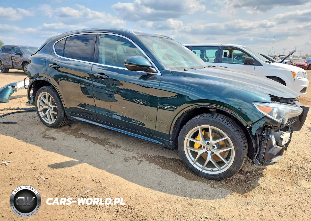 2021 Alfa Romeo Stelvio Ti VIN:ZASPAKBNXM7D00195 - 4