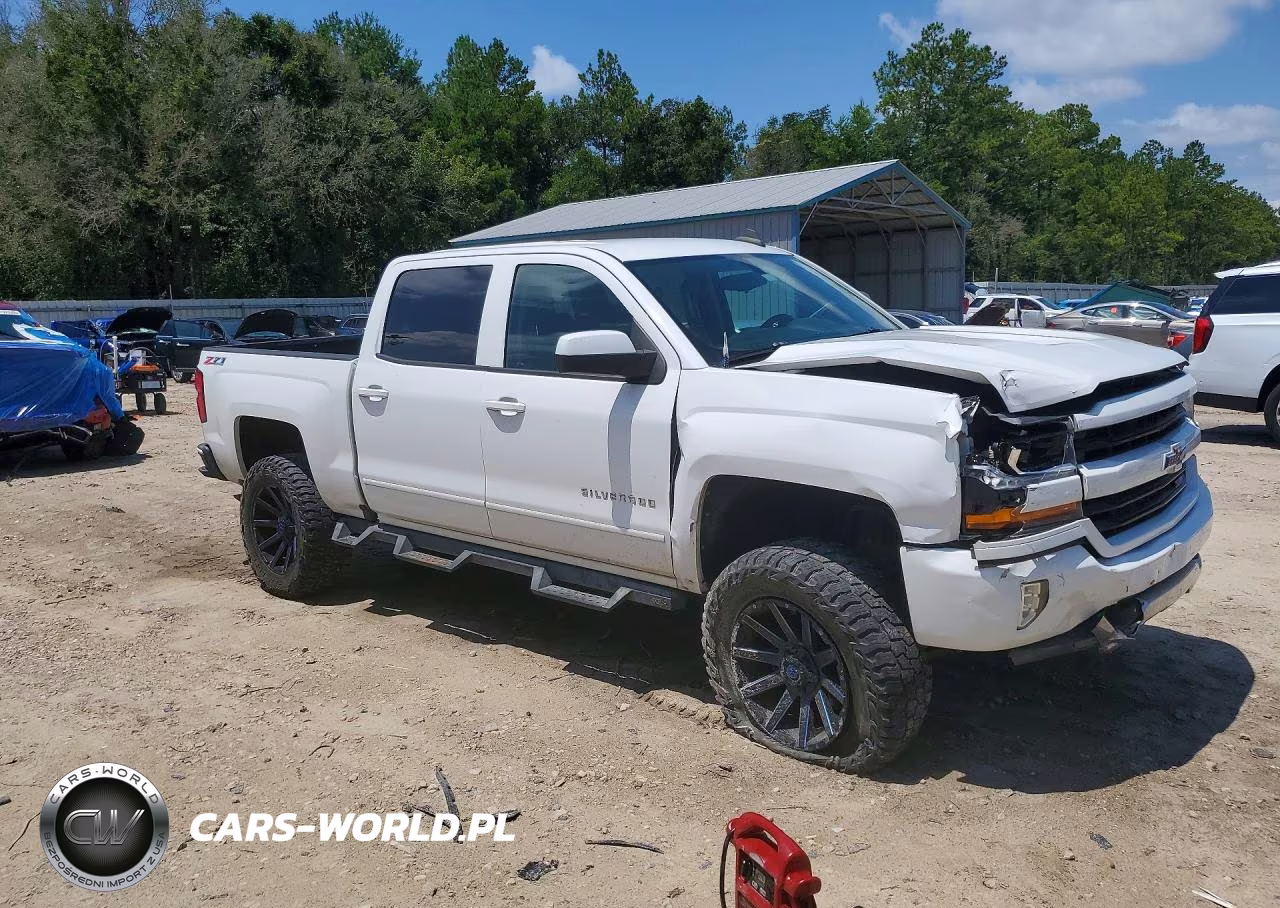 2017 Chevrolet Silverado K1500 Lt VIN:3GCUKREC8HG318409 - 4