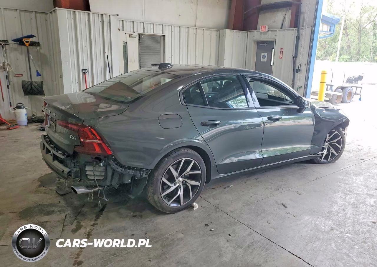 2019 Volvo S60 T6 Momentum VIN:7JRA22TK7KG005263 - 3