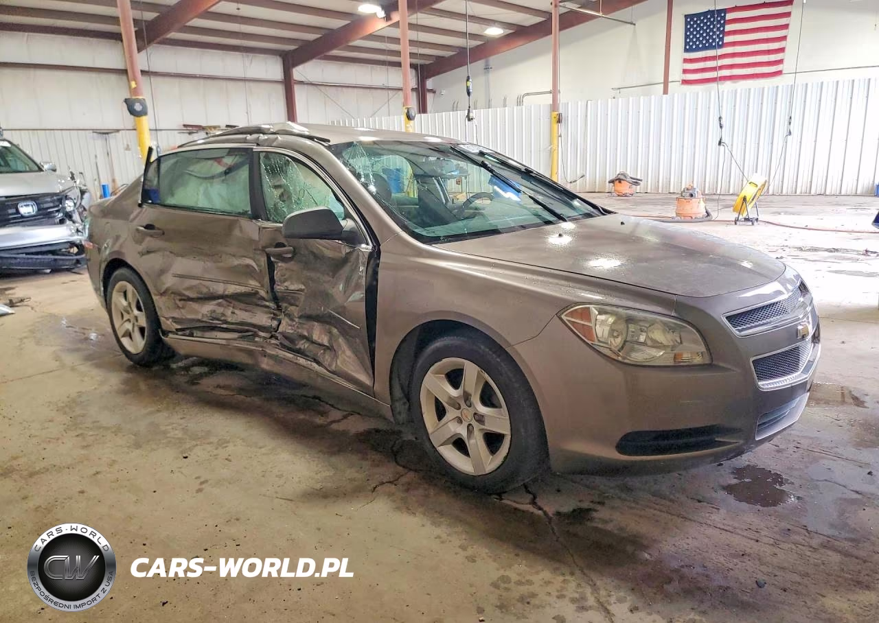 2011 Chevrolet Malibu Ls VIN:1G1ZB5E11BF310537 - 4