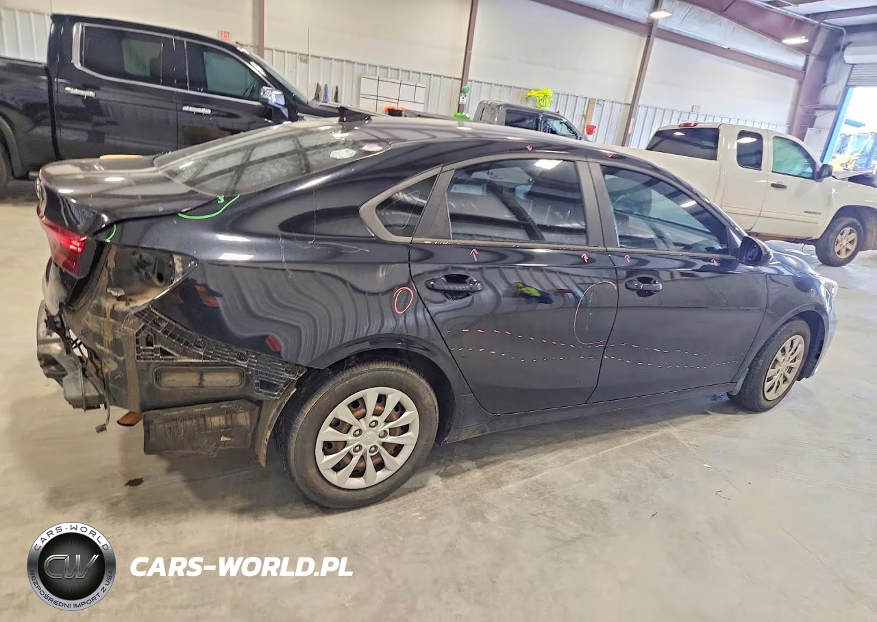 2020 Kia Forte Fe VIN:3KPF24ADXLE207522 - 3