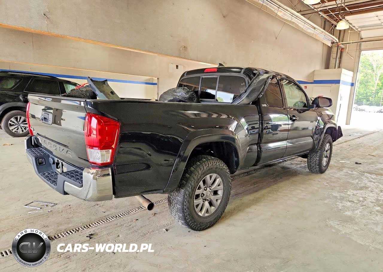 2017 Toyota Tacoma Sr5 VIN:5TFSX5EN9HX048699 - 3