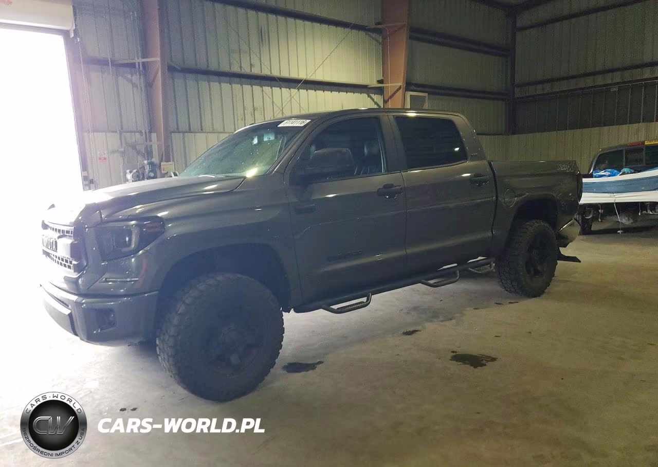 2015 Toyota Tundra Crewmax Sr5