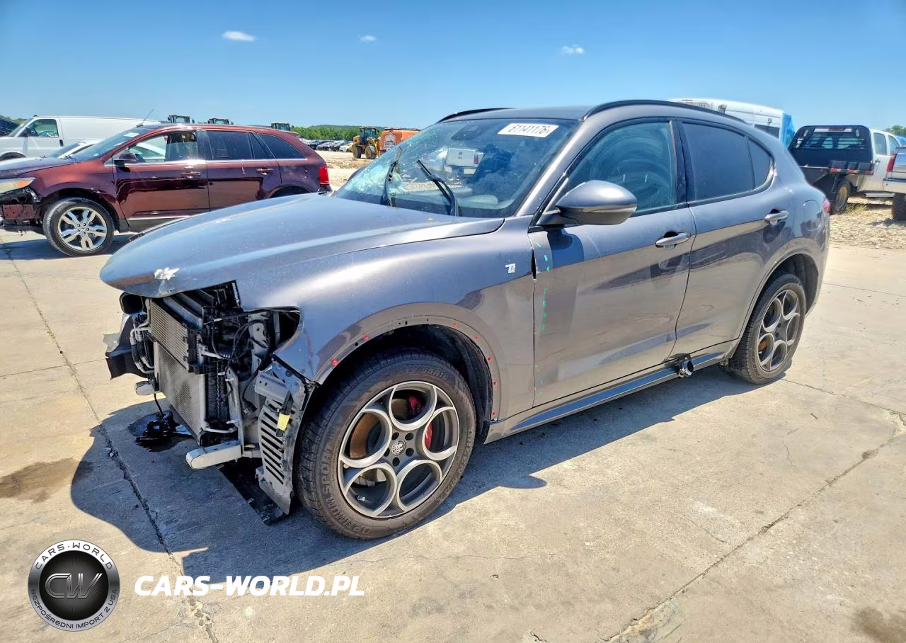 2022 Alfa Romeo Stelvio Ti