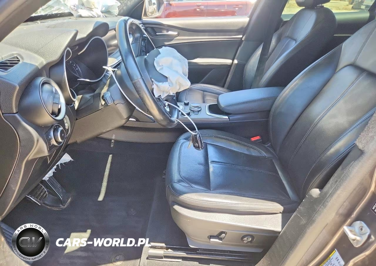 2022 Alfa Romeo Stelvio Ti VIN:ZASPAKBN1N7D39243 - 7