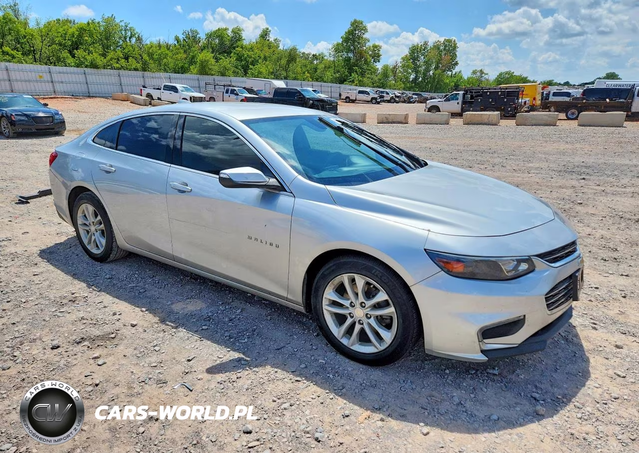 2018 Chevrolet Malibu Lt VIN:1G1ZD5ST8JF156049 - 4