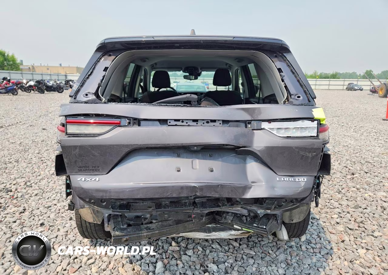 2022 Jeep Grand Cherokee Laredo VIN:1C4RJHAG7N8604085 - 6