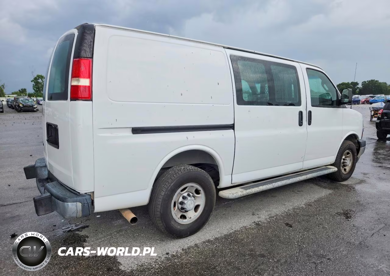 2027 Chevrolet Express 2500 Cargo Delivery Van VIN:1GCWGAFG5J1907578 - 3