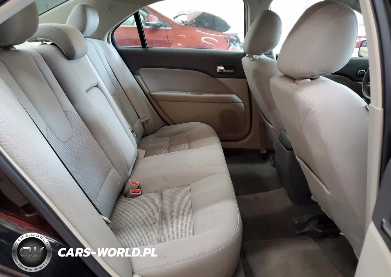 2011 Ford Fusion Se VIN:3FAHP0HA8BR200015 - 10