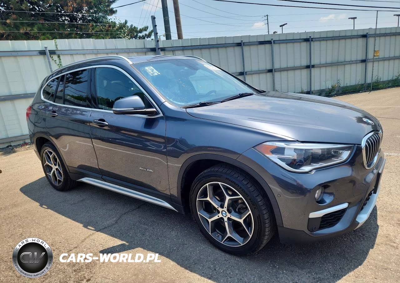 2018 BMW X1 xDrive28I VIN:WBXHT3C30J5K25396 - 4