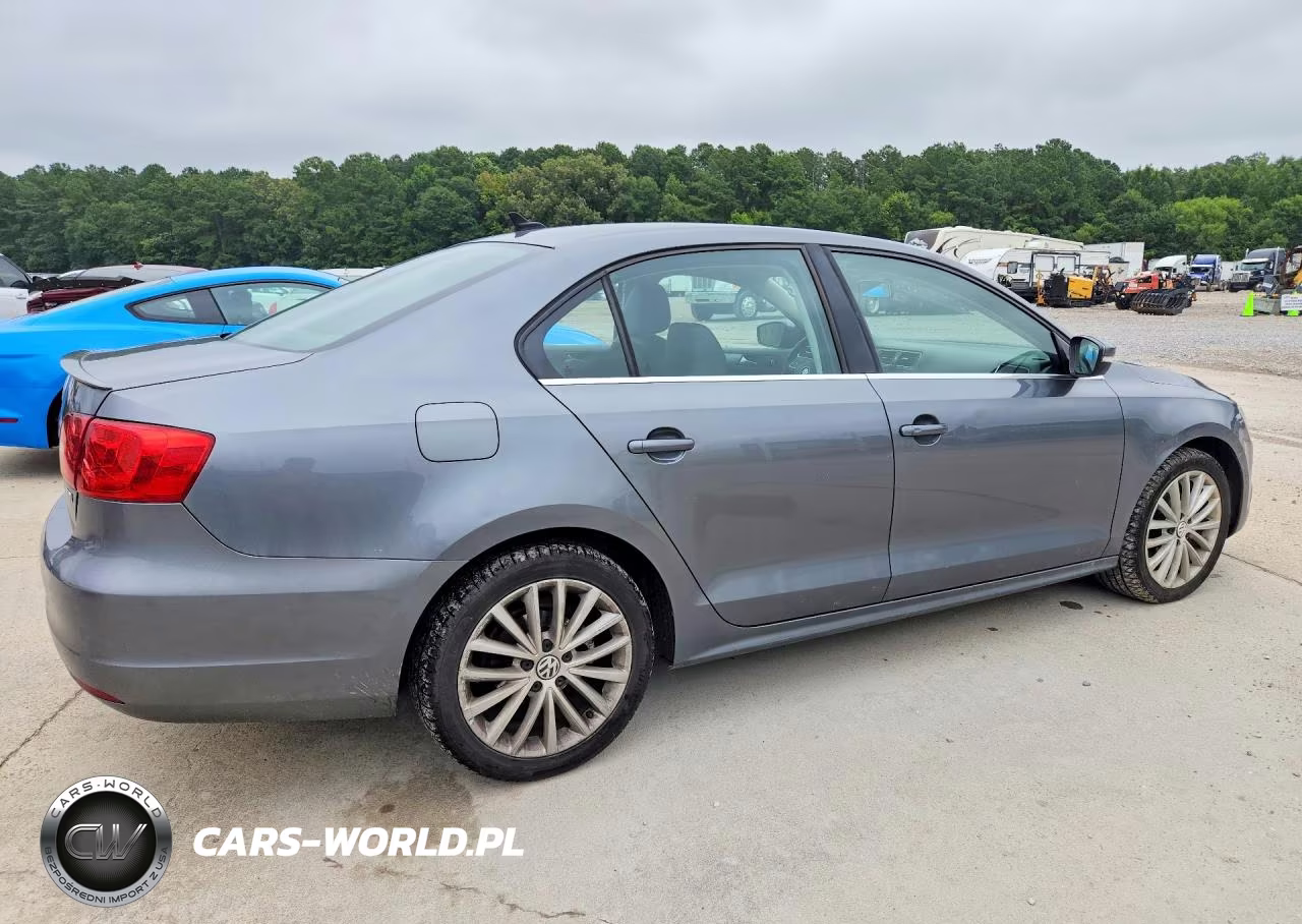 2014 Volkswagen Jetta Tdi VIN:3VWLL7AJ1EM445630 - 3