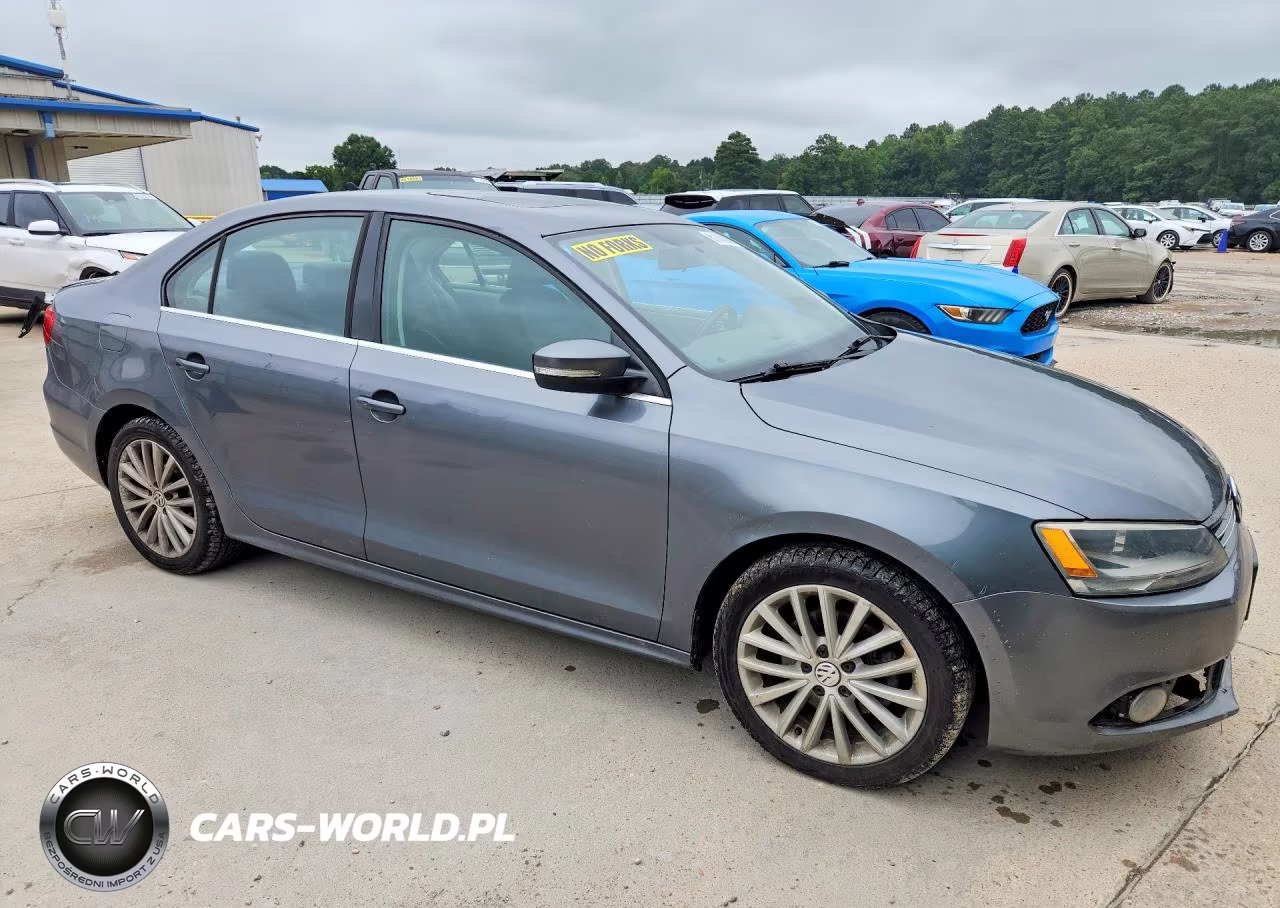 2014 Volkswagen Jetta Tdi VIN:3VWLL7AJ1EM445630 - 4