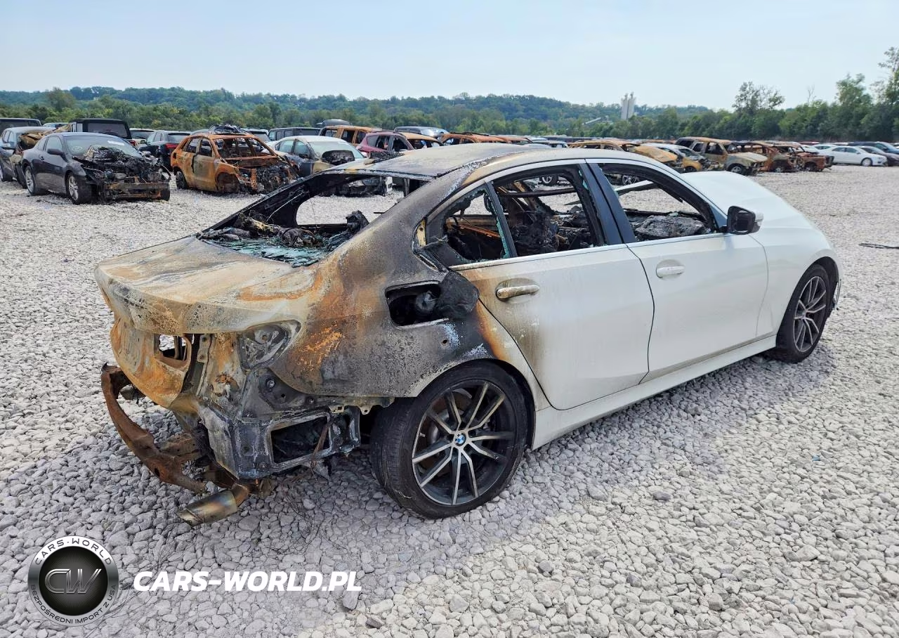 2020 BMW 330Xi VIN:3MW5R7J00L8B20696 - 3
