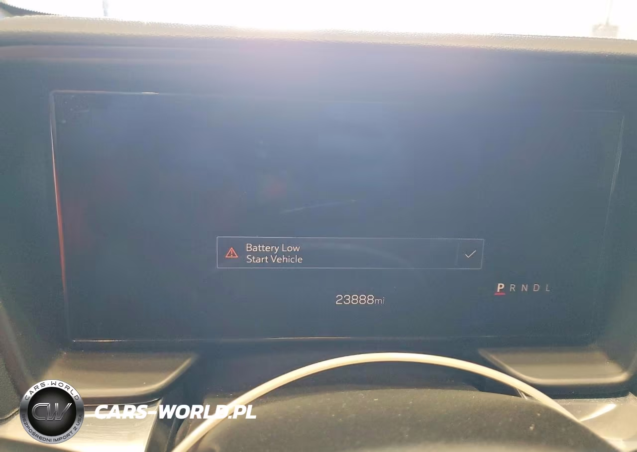 2025 GMC Terrain Elevation VIN:3GKALUEG7SL266053 - 9