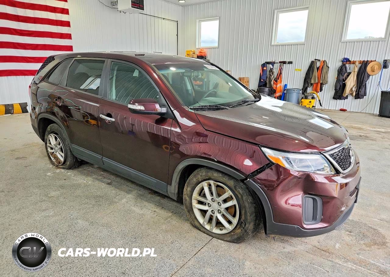 2014 Kia Sorento Lx VIN:5XYKT3A62EG527592 - 4