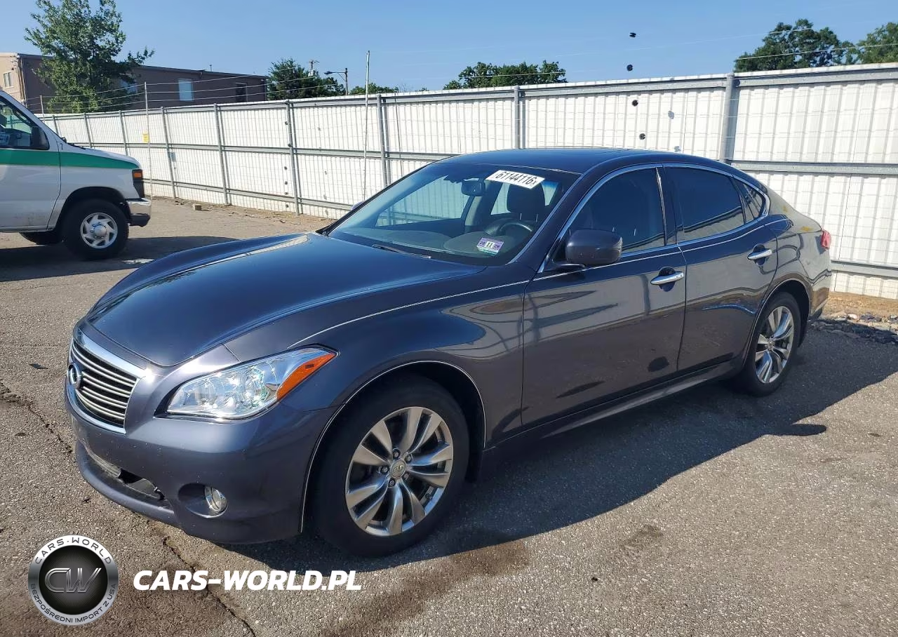 2011 Infiniti M37 X