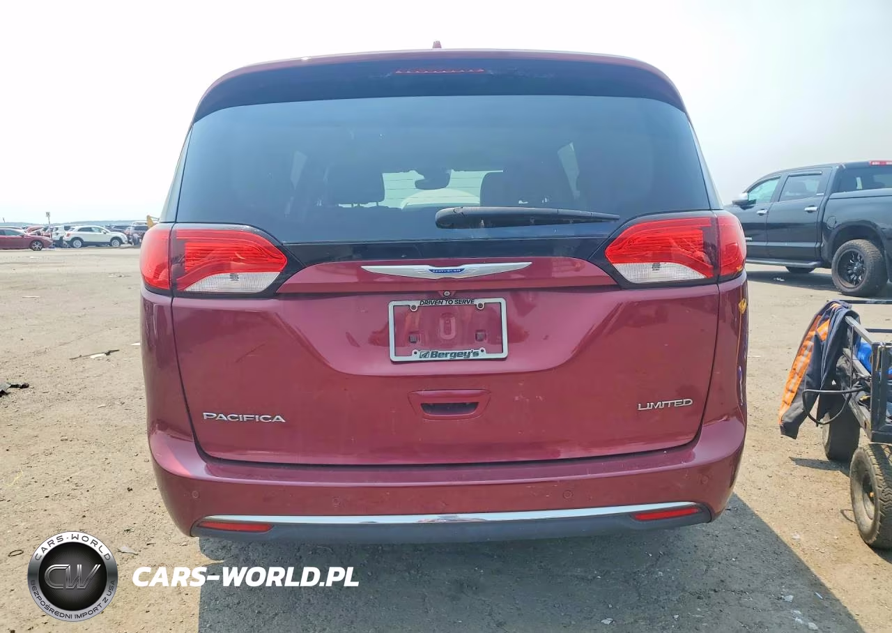 2018 Chrysler Pacifica Limited VIN:2C4RC1GG1JR226255 - 6