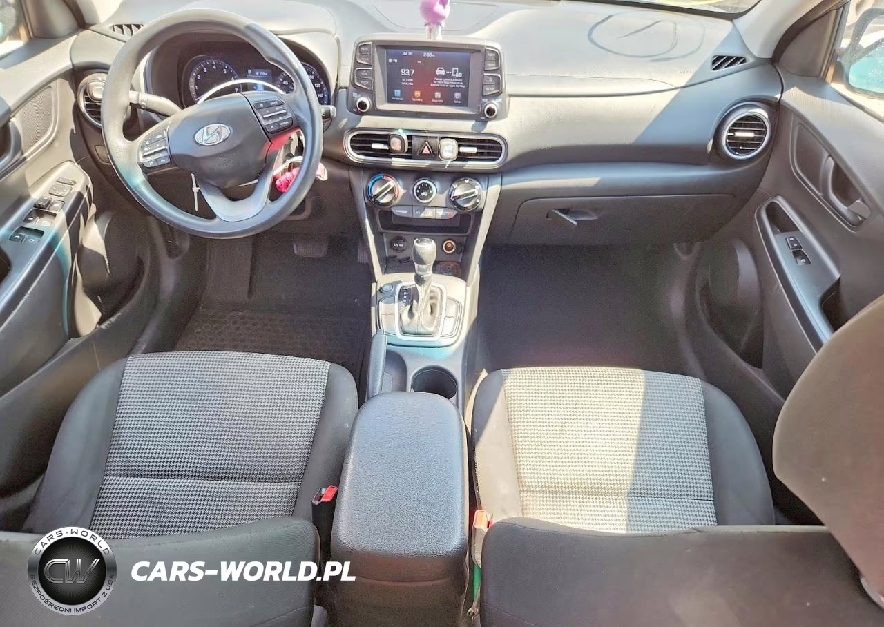 2018 Hyundai Kona Se VIN:KM8K12AAXJU100959 - 8