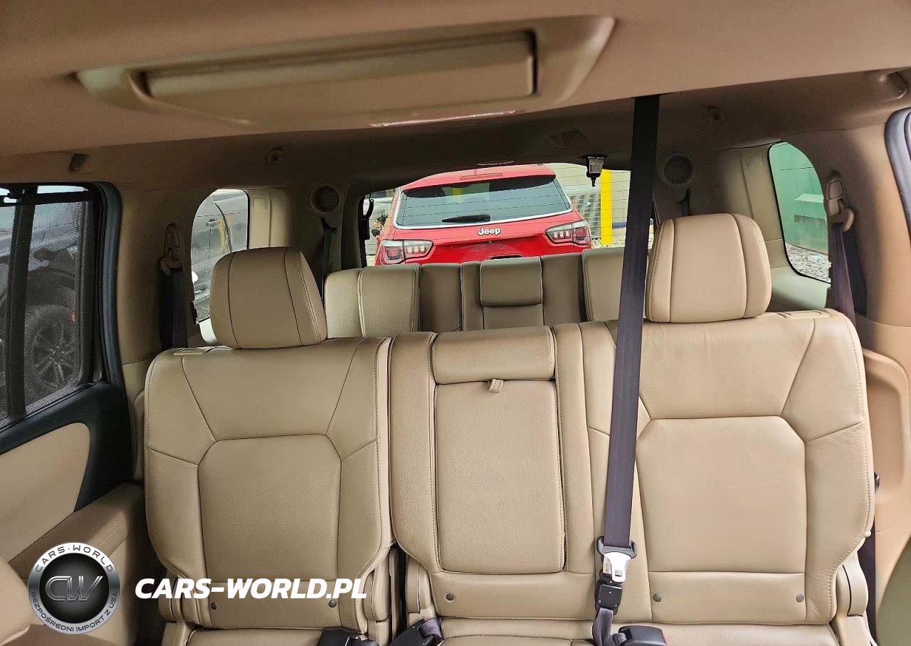 2012 Honda Pilot Touring VIN:5FNYF4H98CB031305 - 10
