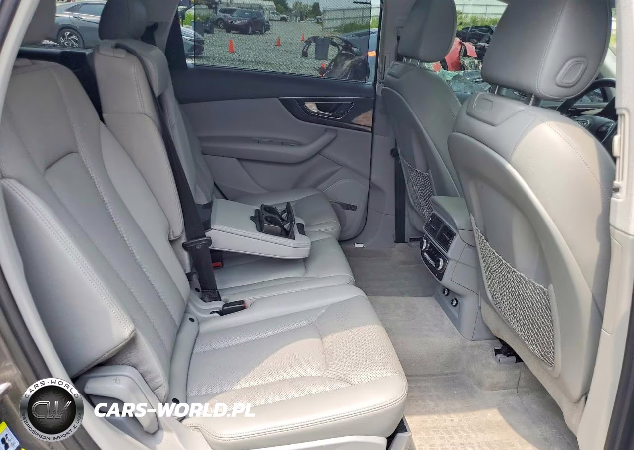 2019 Audi Q7 Prestige VIN:WA1VAAF70KD003550 - 11