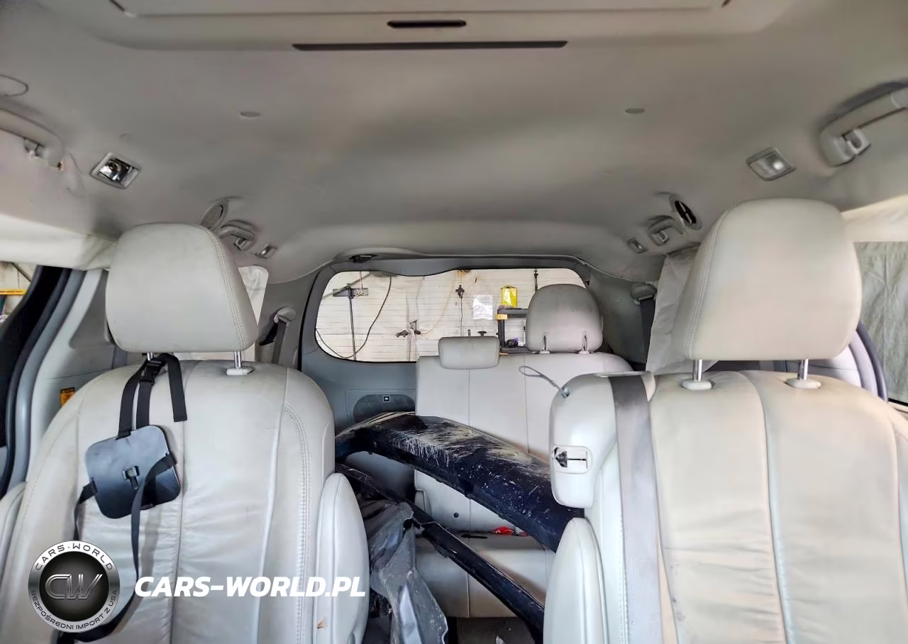 2011 Toyota Sienna Xle 8-Passenger VIN:5TDYK3DCXBS145419 - 10