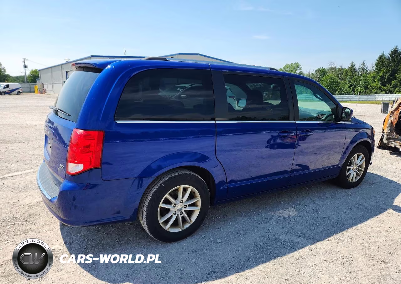 2018 Dodge Grand Caravan Sxt VIN:2C4RDGCG4JR245615 - 3