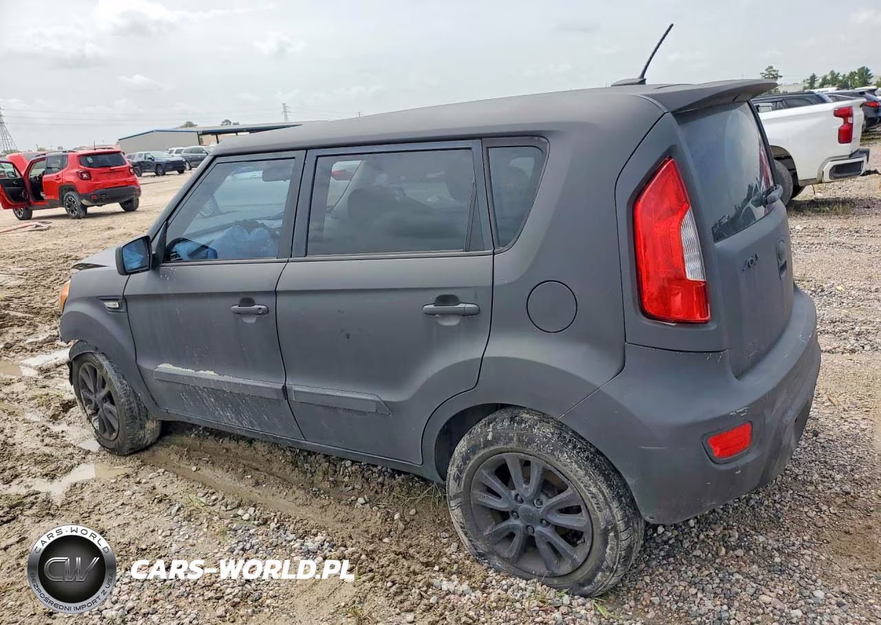 2013 Kia Soul Base VIN:KNDJT2A58D7602546 - 2