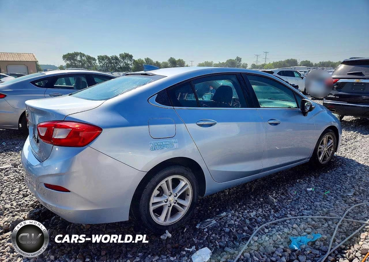 2017 Chevrolet Cruze Lt VIN:1G1BE5SM3H7208201 - 3