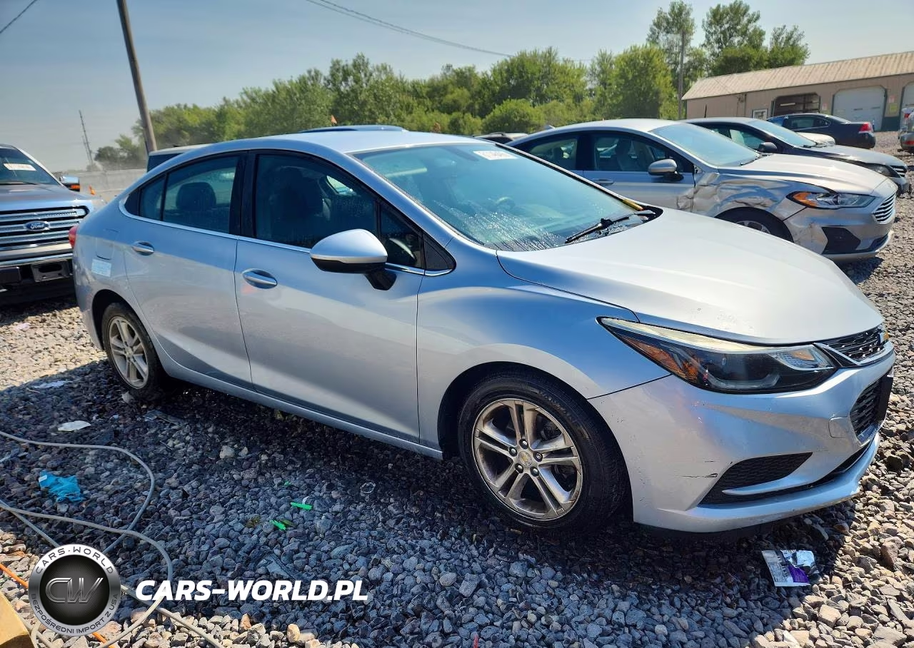 2017 Chevrolet Cruze Lt VIN:1G1BE5SM3H7208201 - 4