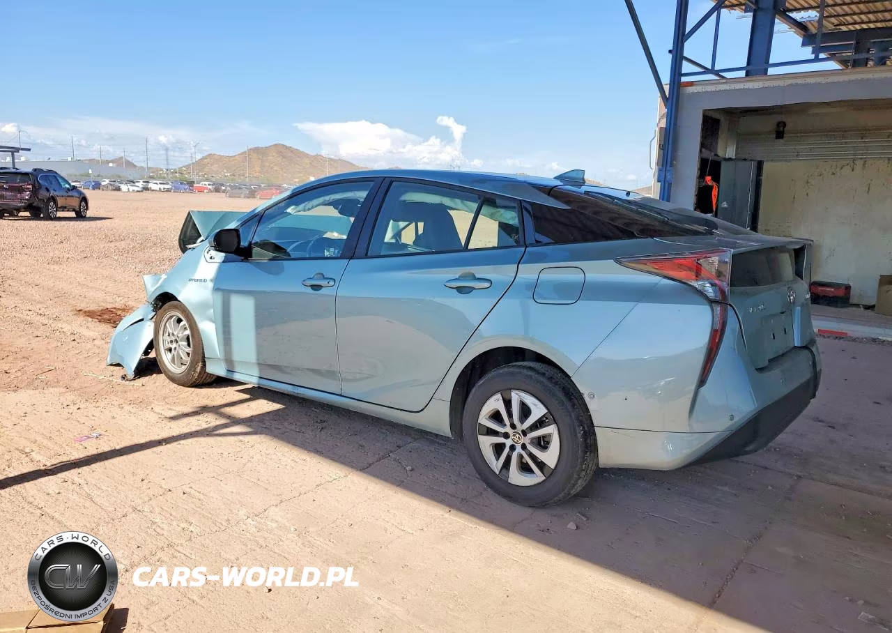 2018 Toyota Prius Four VIN:JTDKARFU4J3063669 - 2