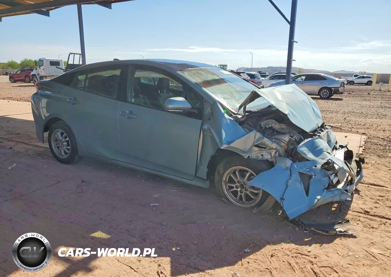 2018 Toyota Prius Four VIN:JTDKARFU4J3063669 - 4