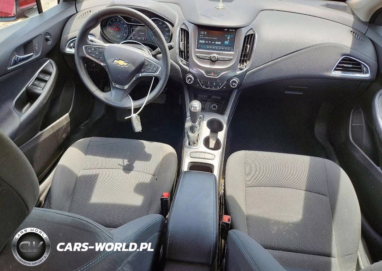 2018 Chevrolet Cruze Lt VIN:1G1BE5SM9J7240513 - 8