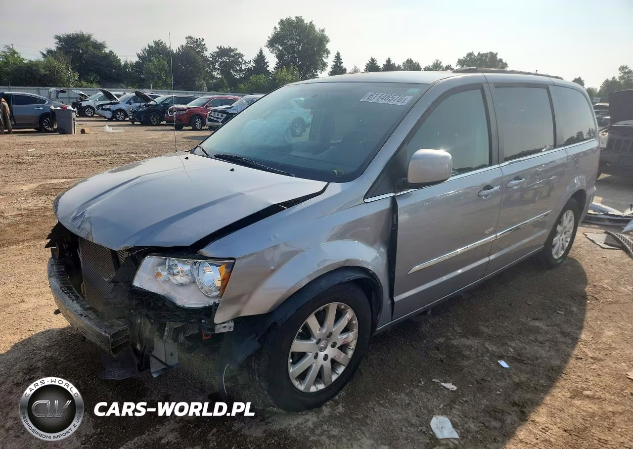 2016 Chrysler Town & Country Touring – zdjęcie 1 z 13