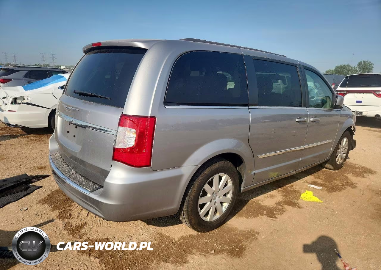 2016 Chrysler Town & Country Touring VIN:2C4RC1BG8GR245286 - 3