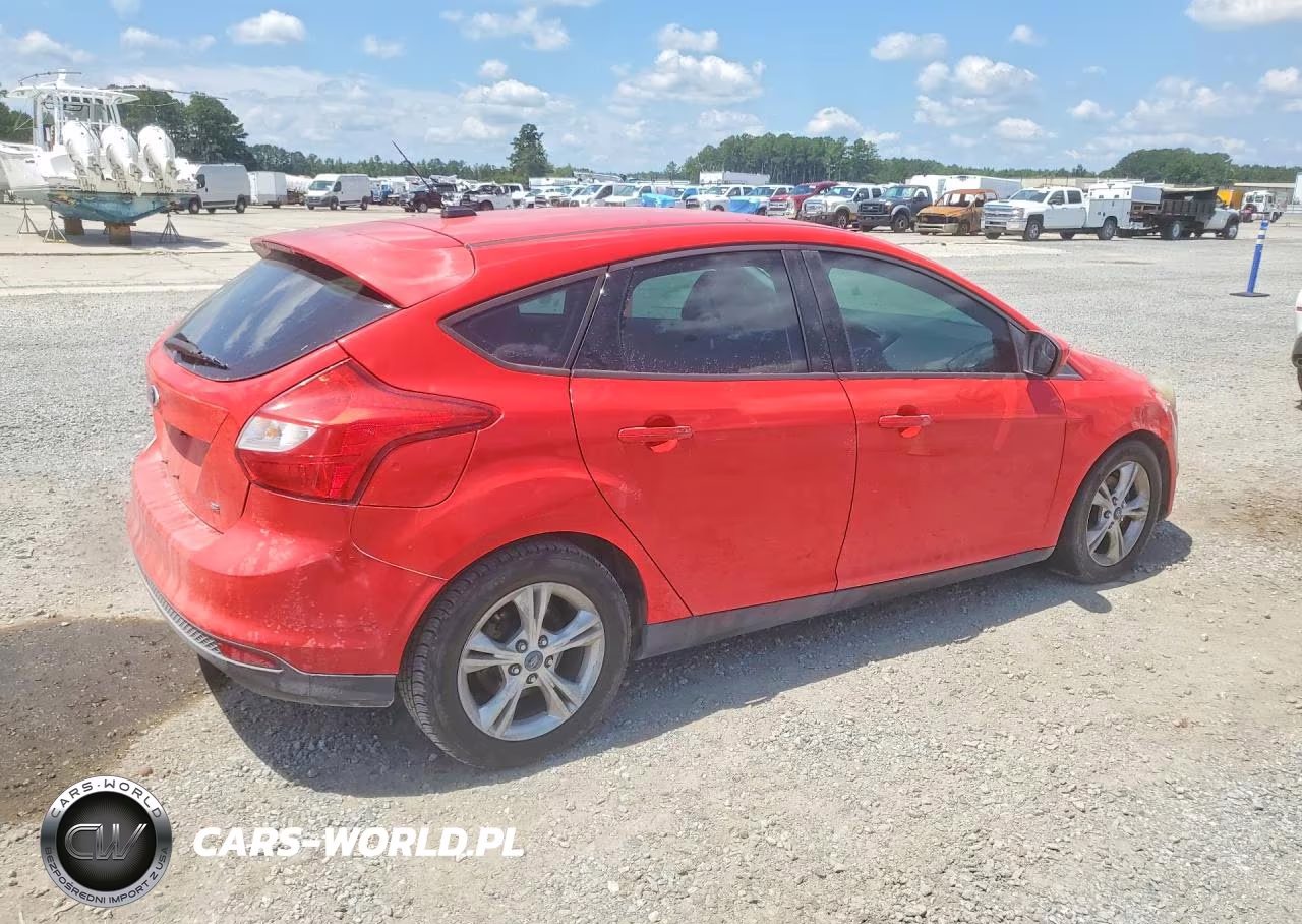 2012 Ford Focus Se VIN:1FAHP3K28CL327513 - 3