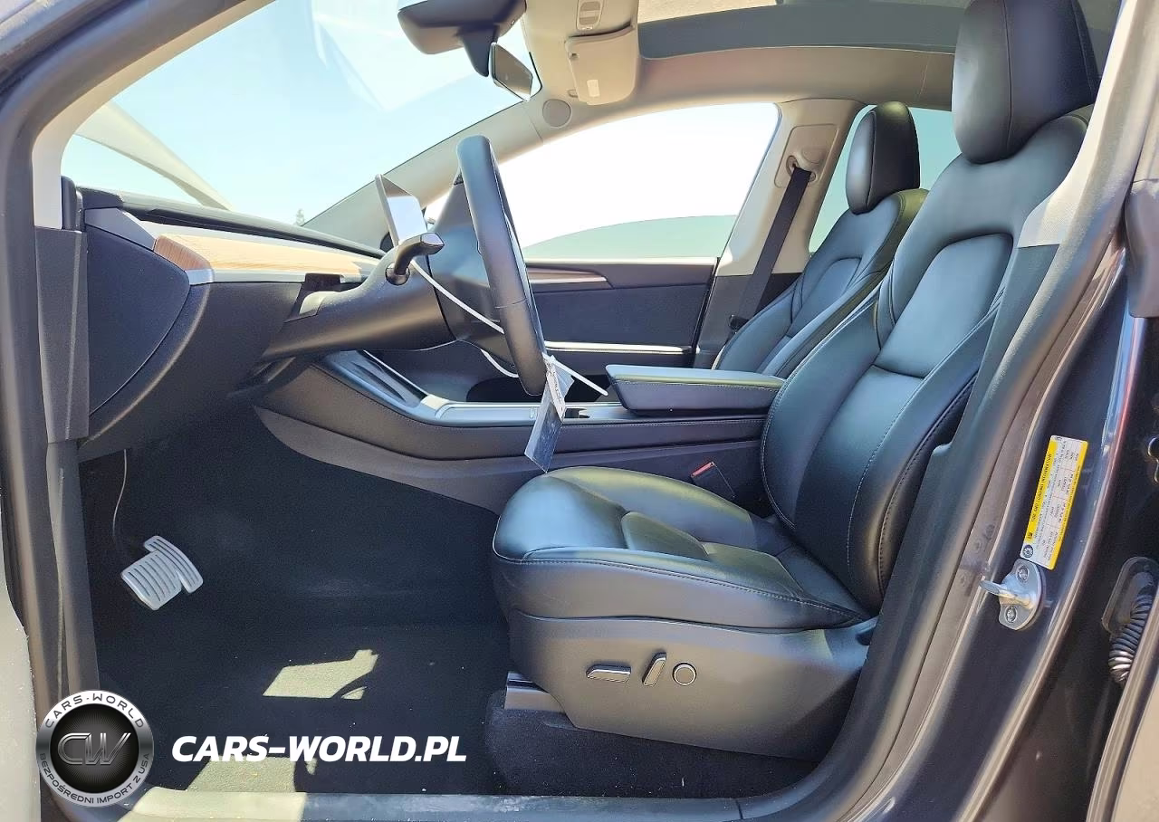 2023 Tesla Model Y VIN:7SAYGDEF5PF920272 - 7