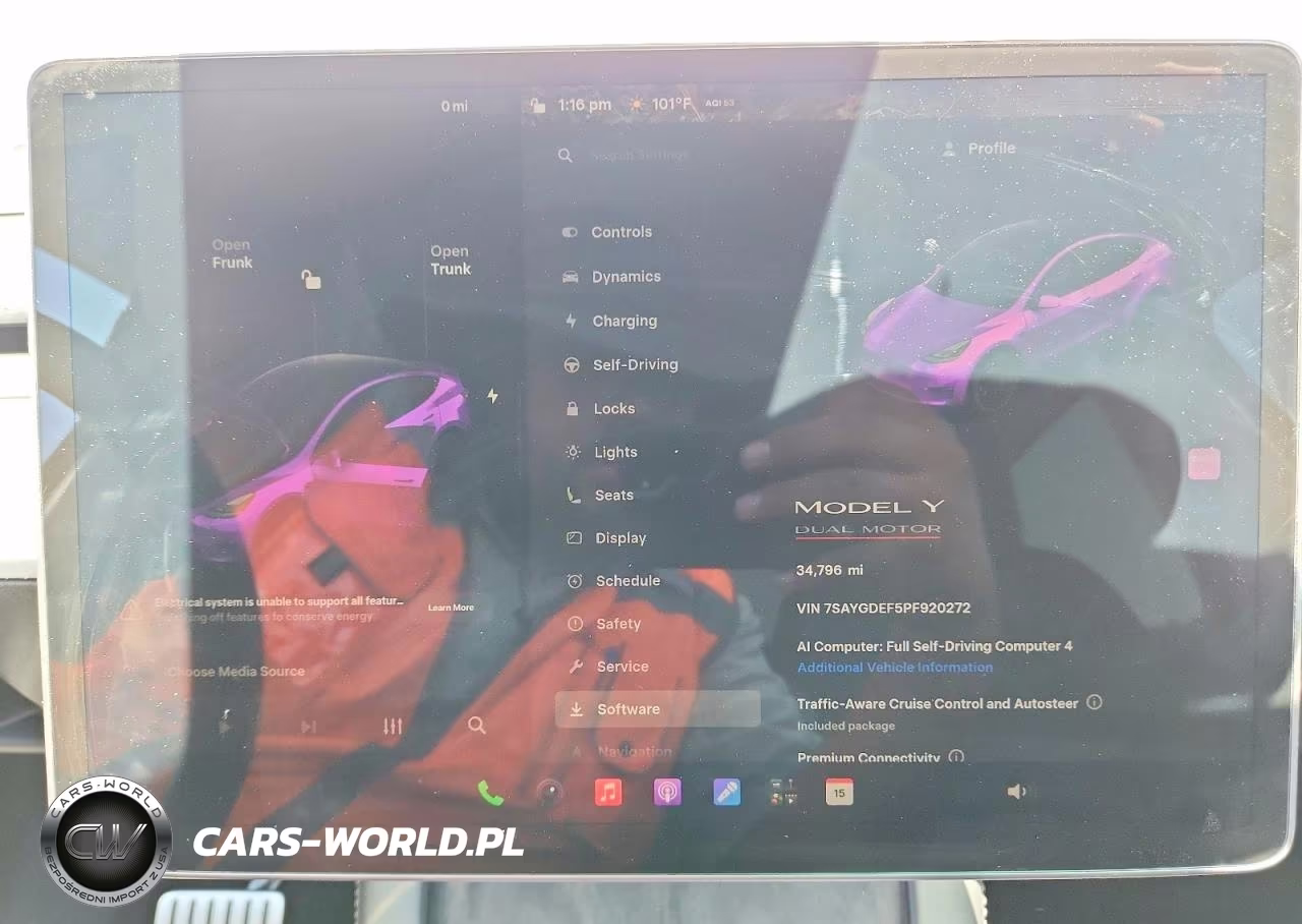 2023 Tesla Model Y VIN:7SAYGDEF5PF920272 - 9