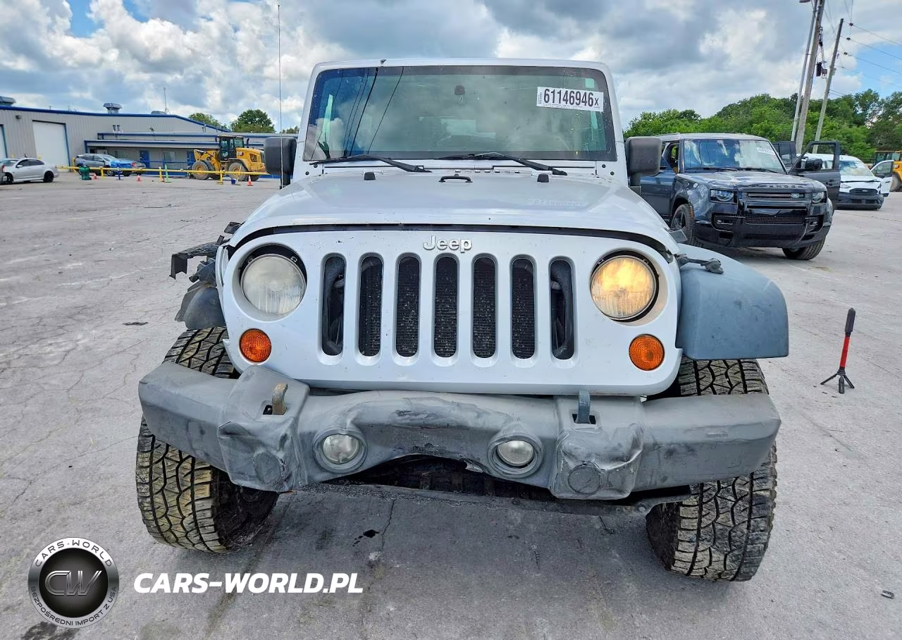 2010 Jeep Wrangler Unlimited Sport VIN:1J4BA3H1XAL113257 - 5