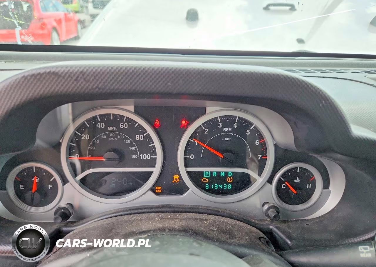 2010 Jeep Wrangler Unlimited Sport VIN:1J4BA3H1XAL113257 - 9