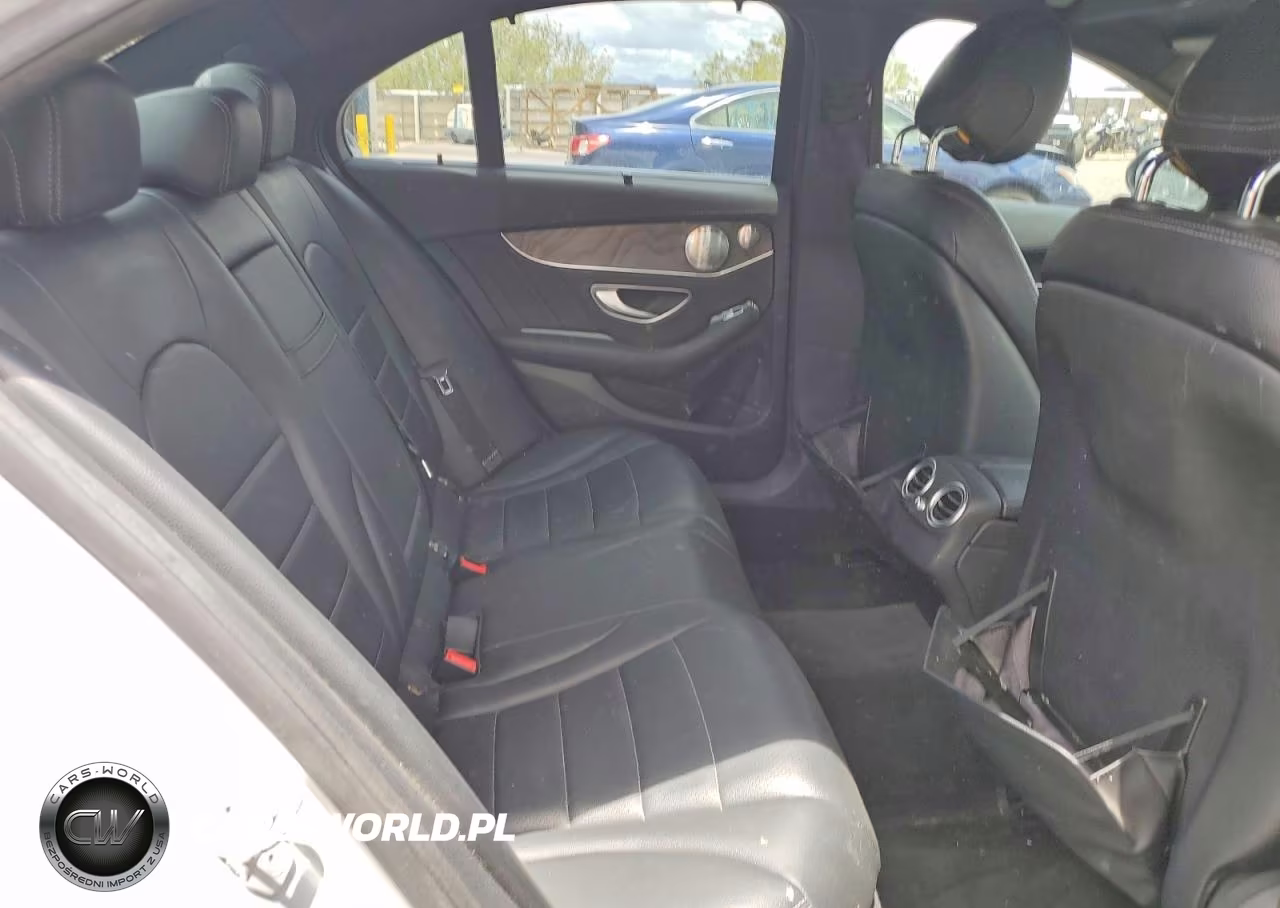 2015 Mercedes-Benz C 400 4Matic VIN:55SWF6GB8FU023263 - 10